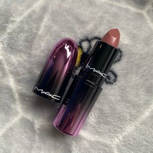 BNIB MAC Love Me Lipstick Laissez-faire